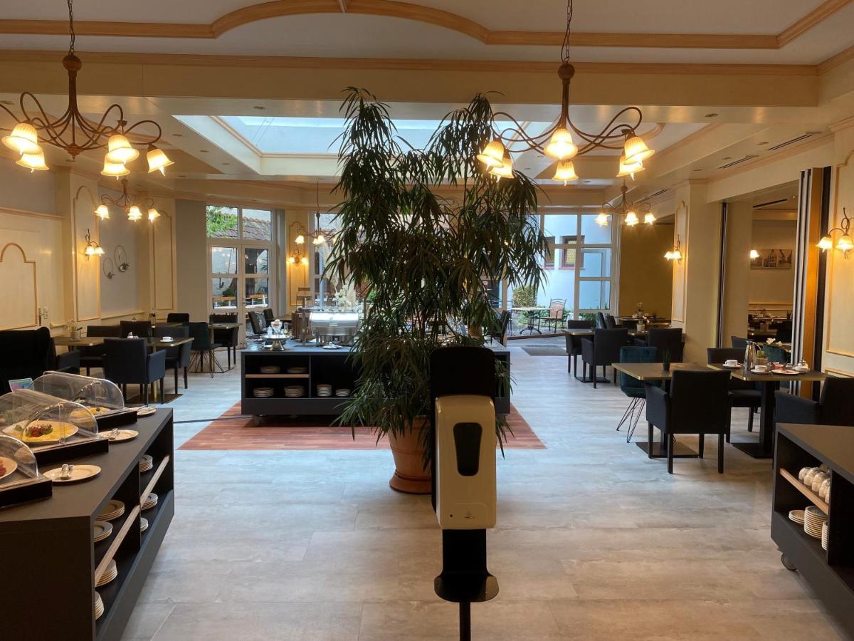 Flair Hotel Vier Jahreszeiten Bad Urach Bagian luar foto