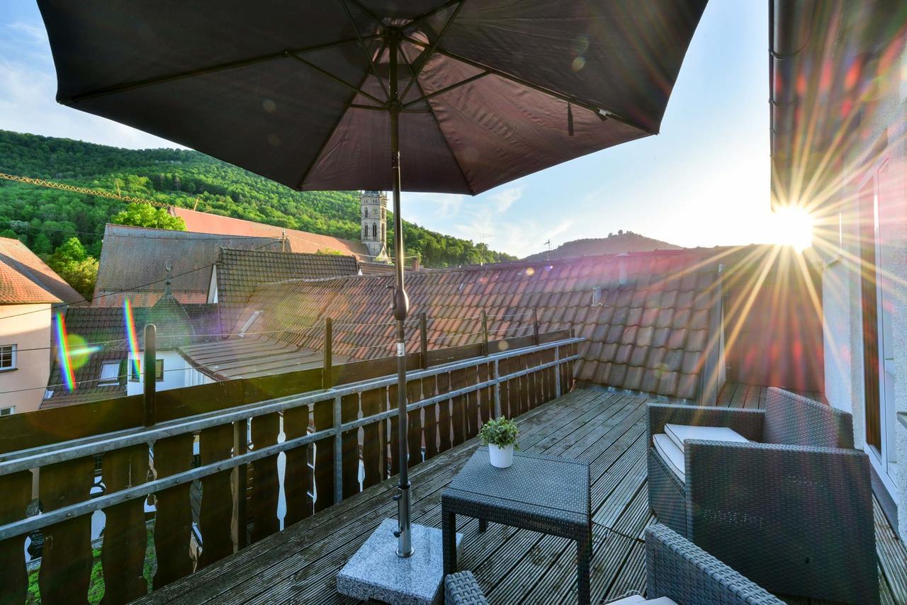 Flair Hotel Vier Jahreszeiten Bad Urach Bagian luar foto